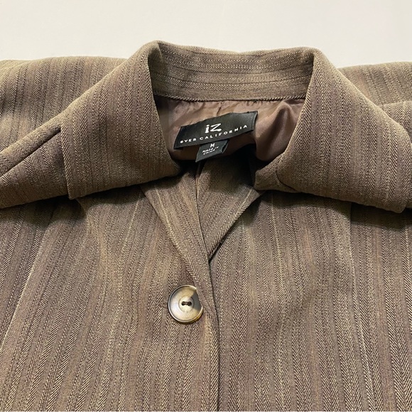 ⭐️ IZ Byer California stripe jacket size medium. - Picture 6 of 7